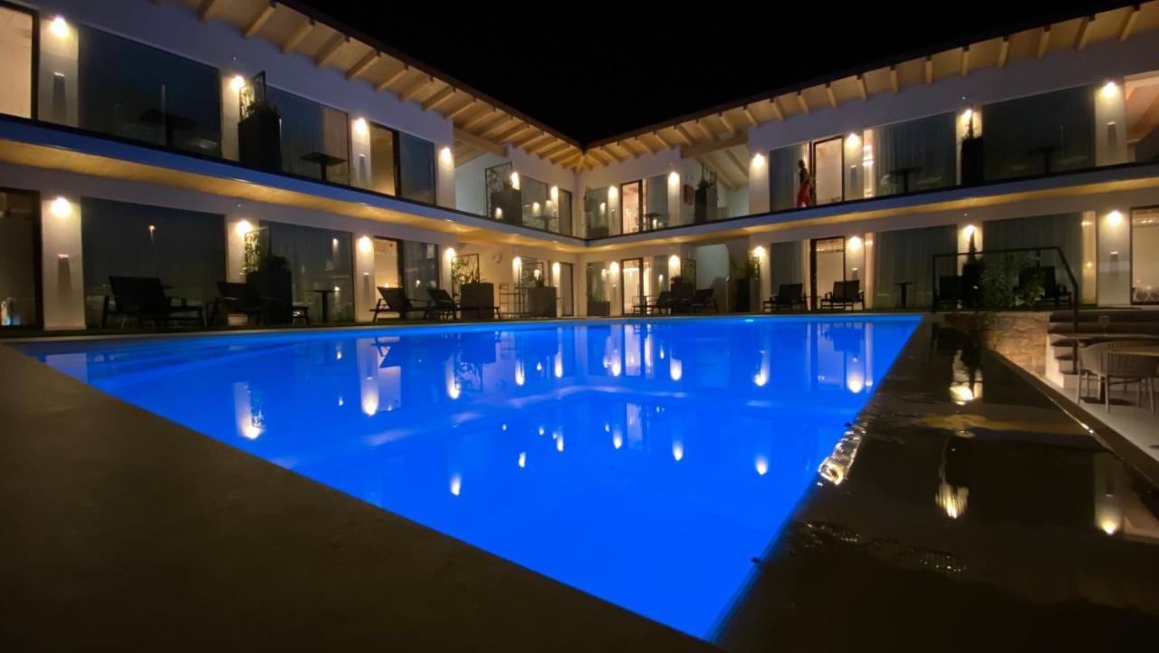 Relais Limonaia - Suites & Garden Spa Torri Del Benaco Exterior photo